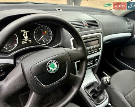 Серый Шкода Октавия, объемом двигателя 1.4 л и пробегом 181 тыс. км за 5999 $, фото 14 на Automoto.ua