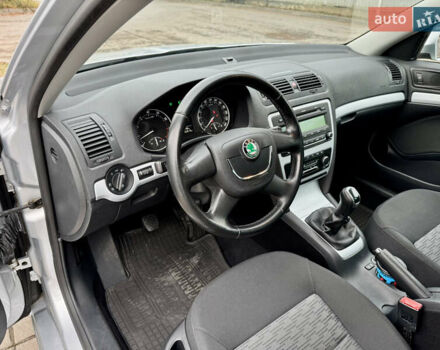 Сірий Шкода Октавія, об'ємом двигуна 1.6 л та пробігом 181 тис. км за 8799 $, фото 11 на Automoto.ua