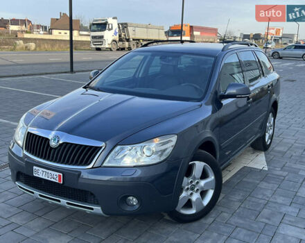 Серый Шкода Октавия, объемом двигателя 2 л и пробегом 211 тыс. км за 13200 $, фото 200 на Automoto.ua