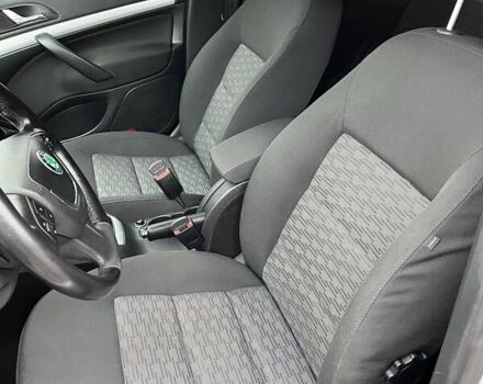 Серый Шкода Октавия, объемом двигателя 1.99 л и пробегом 234 тыс. км за 9800 $, фото 24 на Automoto.ua