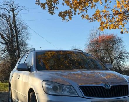 Сірий Шкода Октавія, об'ємом двигуна 1.6 л та пробігом 350 тис. км за 7544 $, фото 1 на Automoto.ua