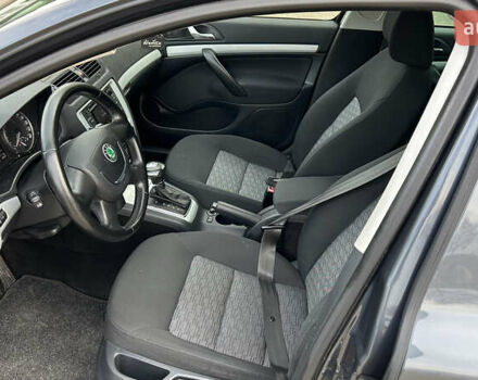 Серый Шкода Октавия, объемом двигателя 1.2 л и пробегом 209 тыс. км за 6200 $, фото 12 на Automoto.ua