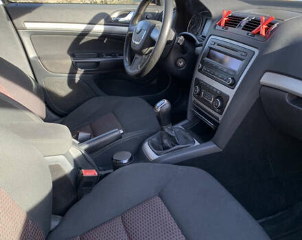 Серый Шкода Октавия, объемом двигателя 1.8 л и пробегом 233 тыс. км за 6800 $, фото 24 на Automoto.ua