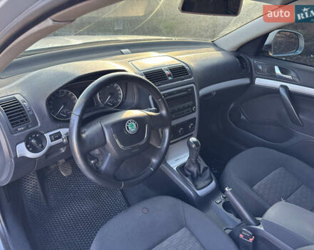 Сірий Шкода Октавія, об'ємом двигуна 1.6 л та пробігом 317 тис. км за 6999 $, фото 10 на Automoto.ua