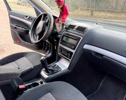 Серый Шкода Октавия, объемом двигателя 1.6 л и пробегом 235 тыс. км за 7250 $, фото 1 на Automoto.ua