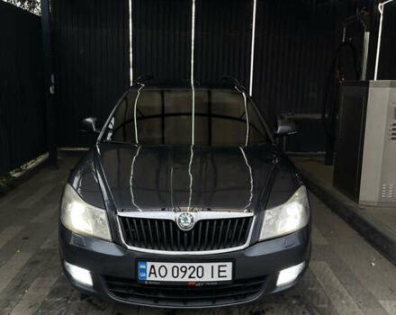 Шкода Октавия 2011 в Ужгороде на Automoto.ua Серый Шкода Октавия, объемом двигателя 1.6 л и пробегом 270 тыс. км за 8200 $, фото 1 на Automoto.ua