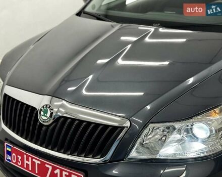 Серый Шкода Октавия, объемом двигателя 2 л и пробегом 217 тыс. км за 10750 $, фото 27 на Automoto.ua