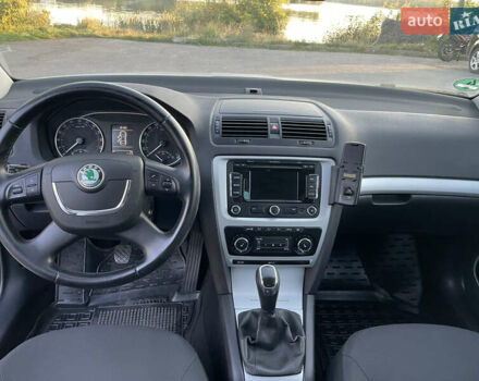 Сірий Шкода Октавія, об'ємом двигуна 1.6 л та пробігом 236 тис. км за 8800 $, фото 19 на Automoto.ua