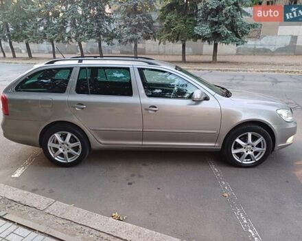 Серый Шкода Октавия, объемом двигателя 1.8 л и пробегом 261 тыс. км за 8800 $, фото 4 на Automoto.ua