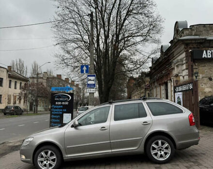 Серый Шкода Октавия, объемом двигателя 1.6 л и пробегом 161 тыс. км за 9600 $, фото 3 на Automoto.ua