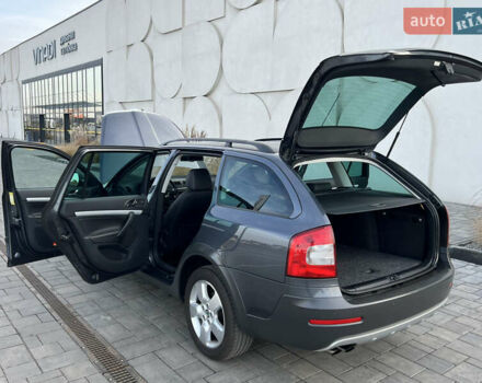 Серый Шкода Октавия, объемом двигателя 2 л и пробегом 211 тыс. км за 13200 $, фото 147 на Automoto.ua