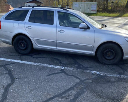 Серый Шкода Октавия, объемом двигателя 1.6 л и пробегом 304 тыс. км за 6800 $, фото 7 на Automoto.ua