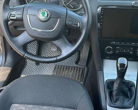 Серый Шкода Октавия, объемом двигателя 1.6 л и пробегом 259 тыс. км за 8800 $, фото 17 на Automoto.ua