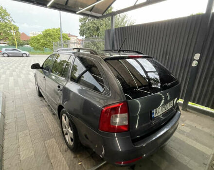 Шкода Октавия 2011 в Ужгороде на Automoto.ua Серый Шкода Октавия, объемом двигателя 1.6 л и пробегом 270 тыс. км за 8200 $, фото 4 на Automoto.ua