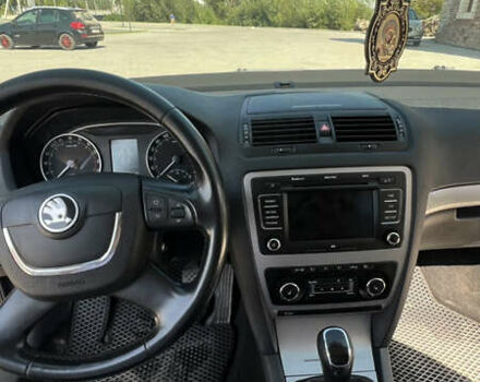 Сірий Шкода Октавія, об'ємом двигуна 1.6 л та пробігом 271 тис. км за 8200 $, фото 11 на Automoto.ua