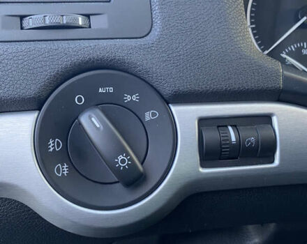 Серый Шкода Октавия, объемом двигателя 2 л и пробегом 218 тыс. км за 9900 $, фото 44 на Automoto.ua