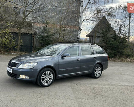 Серый Шкода Октавия, объемом двигателя 1.2 л и пробегом 209 тыс. км за 6200 $, фото 1 на Automoto.ua
