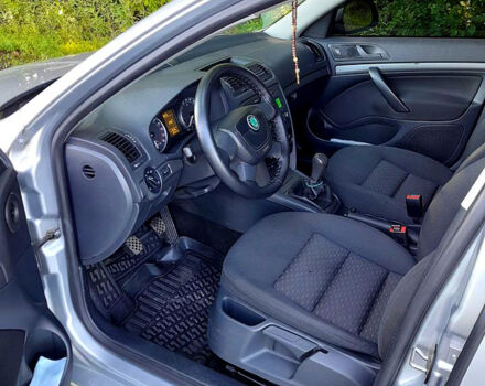 Сірий Шкода Октавія, об'ємом двигуна 1.6 л та пробігом 320 тис. км за 8200 $, фото 3 на Automoto.ua