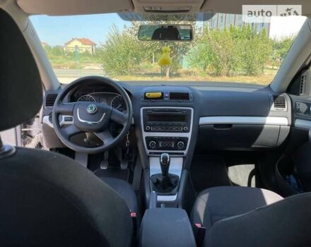 Серый Шкода Октавия, объемом двигателя 1.6 л и пробегом 240 тыс. км за 8500 $, фото 10 на Automoto.ua