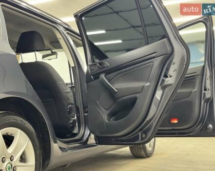 Серый Шкода Октавия, объемом двигателя 2 л и пробегом 217 тыс. км за 10750 $, фото 78 на Automoto.ua