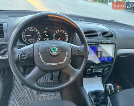 Серый Шкода Октавия, объемом двигателя 1.6 л и пробегом 259 тыс. км за 8800 $, фото 6 на Automoto.ua