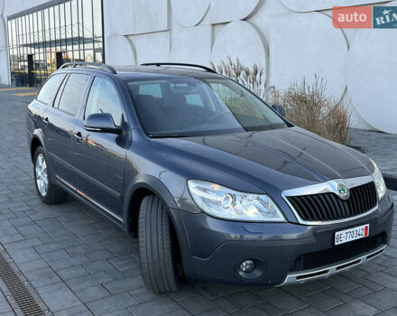 Серый Шкода Октавия, объемом двигателя 2 л и пробегом 211 тыс. км за 13200 $, фото 201 на Automoto.ua