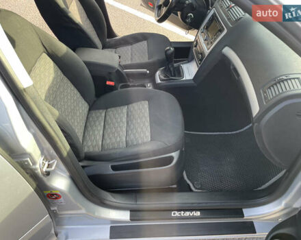 Серый Шкода Октавия, объемом двигателя 1.6 л и пробегом 295 тыс. км за 6800 $, фото 16 на Automoto.ua