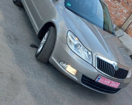 Серый Шкода Октавия, объемом двигателя 1.8 л и пробегом 240 тыс. км за 8550 $, фото 1 на Automoto.ua