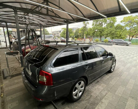 Шкода Октавия 2011 в Ужгороде на Automoto.ua Серый Шкода Октавия, объемом двигателя 1.6 л и пробегом 270 тыс. км за 8200 $, фото 3 на Automoto.ua