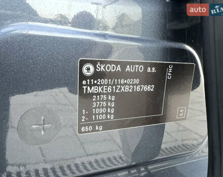 Серый Шкода Октавия, объемом двигателя 2 л и пробегом 211 тыс. км за 13200 $, фото 138 на Automoto.ua
