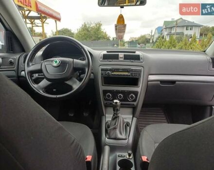 Сірий Шкода Октавія, об'ємом двигуна 1.6 л та пробігом 280 тис. км за 6950 $, фото 34 на Automoto.ua