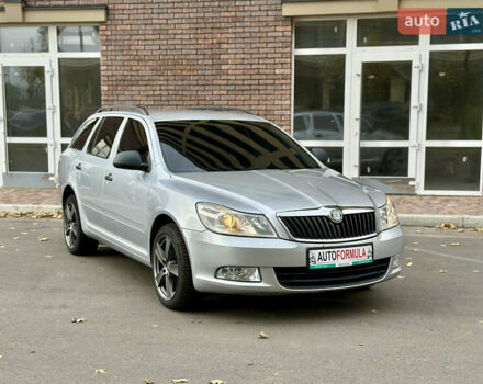Серый Шкода Октавия, объемом двигателя 1.6 л и пробегом 220 тыс. км за 7690 $, фото 1 на Automoto.ua