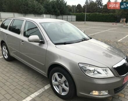 Шкода Октавия 2011 в Луцке на Automoto.ua Серый Шкода Октавия, объемом двигателя 0 л и пробегом 187 тыс. км за 7850 $, фото 14 на Automoto.ua