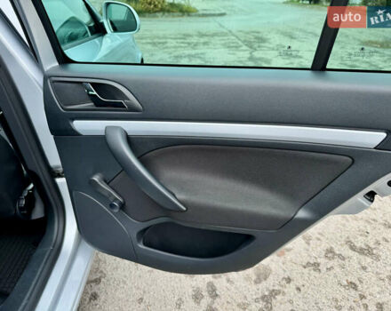 Сірий Шкода Октавія, об'ємом двигуна 1.6 л та пробігом 181 тис. км за 8799 $, фото 20 на Automoto.ua