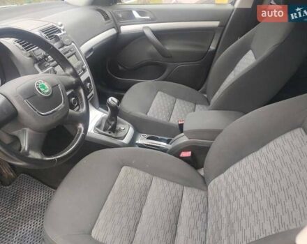 Серый Шкода Октавия, объемом двигателя 1.6 л и пробегом 237 тыс. км за 7300 $, фото 11 на Automoto.ua