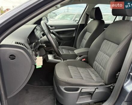 Сірий Шкода Октавія, об'ємом двигуна 2 л та пробігом 249 тис. км за 9999 $, фото 21 на Automoto.ua