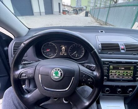 Серый Шкода Октавия, объемом двигателя 1.6 л и пробегом 270 тыс. км за 9000 $, фото 4 на Automoto.ua