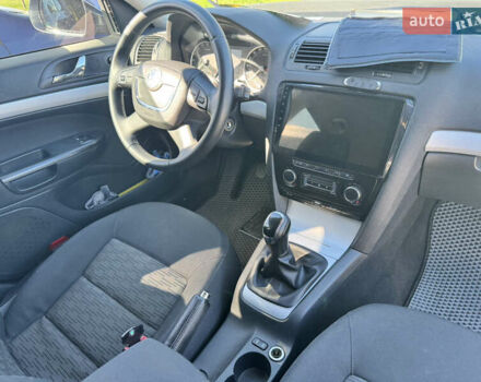 Серый Шкода Октавия, объемом двигателя 1.6 л и пробегом 259 тыс. км за 8800 $, фото 10 на Automoto.ua