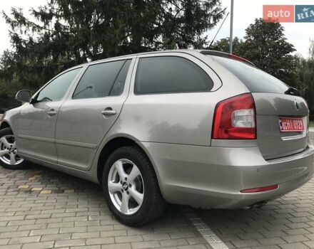Шкода Октавія 2011 у Луцьку на Automoto.ua Сірий Шкода Октавія, об'ємом двигуна 0 л та пробігом 187 тис. км за 7850 $, фото 5 на Automoto.ua