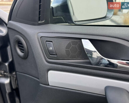 Серый Шкода Октавия, объемом двигателя 2 л и пробегом 211 тыс. км за 13200 $, фото 103 на Automoto.ua