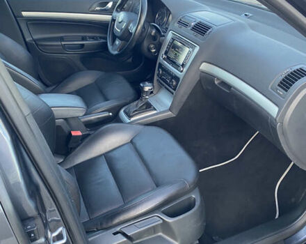 Серый Шкода Октавия, объемом двигателя 2 л и пробегом 218 тыс. км за 9900 $, фото 34 на Automoto.ua