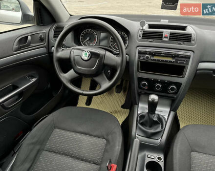 Серый Шкода Октавия, объемом двигателя 1.6 л и пробегом 331 тыс. км за 6650 $, фото 34 на Automoto.ua