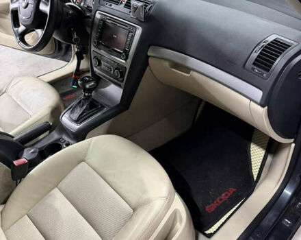 Серый Шкода Октавия, объемом двигателя 1.6 л и пробегом 307 тыс. км за 5800 $, фото 6 на Automoto.ua