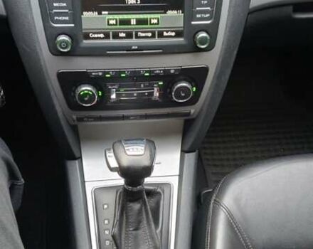 Шкода Октавия 2011 в Рахове на Automoto.ua Серый Шкода Октавия, объемом двигателя 1.6 л и пробегом 202 тыс. км за 9300 $, фото 4 на Automoto.ua