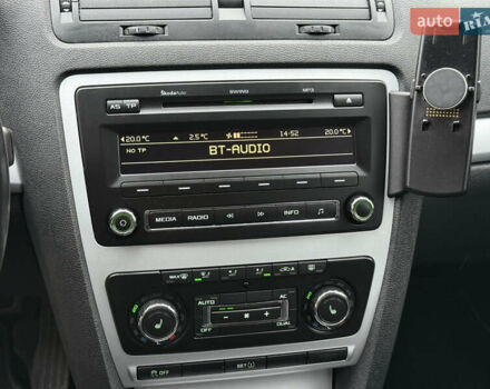 Серый Шкода Октавия, объемом двигателя 1.6 л и пробегом 248 тыс. км за 8350 $, фото 50 на Automoto.ua