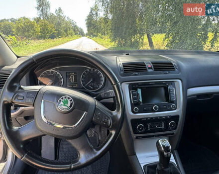 Сірий Шкода Октавія, об'ємом двигуна 1.97 л та пробігом 275 тис. км за 7550 $, фото 4 на Automoto.ua