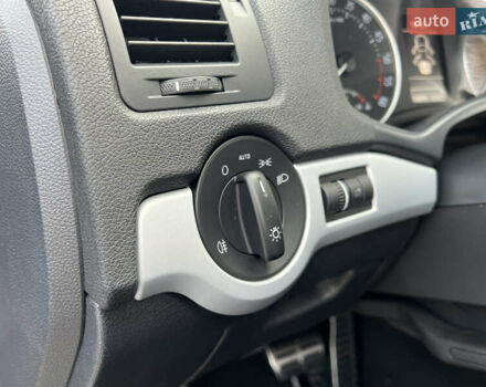 Серый Шкода Октавия, объемом двигателя 2 л и пробегом 211 тыс. км за 12950 $, фото 71 на Automoto.ua