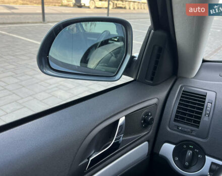 Серый Шкода Октавия, объемом двигателя 2 л и пробегом 211 тыс. км за 13200 $, фото 171 на Automoto.ua