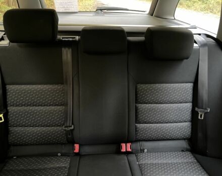 Серый Шкода Октавия, объемом двигателя 1.6 л и пробегом 300 тыс. км за 6300 $, фото 5 на Automoto.ua