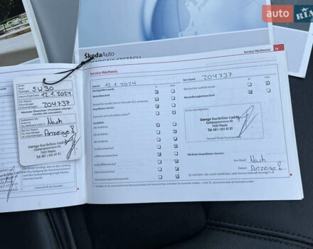 Серый Шкода Октавия, объемом двигателя 2 л и пробегом 211 тыс. км за 13200 $, фото 189 на Automoto.ua